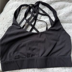 Elegant Black Strappy Sports Bra